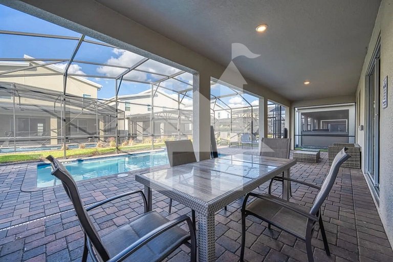 Vacation Home Near Disney, 9 bedrooms