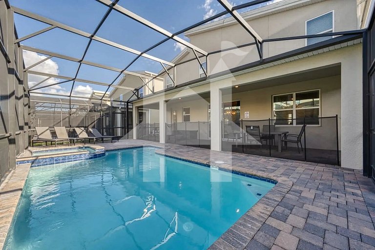 Vacation Home Near Disney, 9 bedrooms