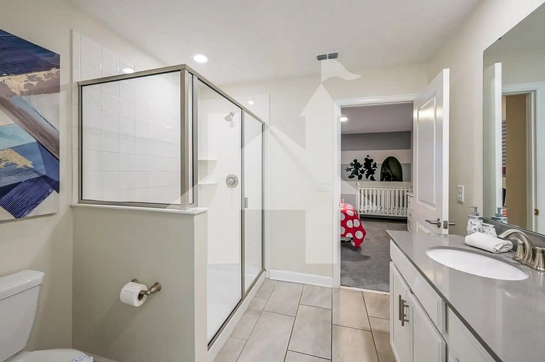 Vacation Home Near Disney, 9 bedrooms