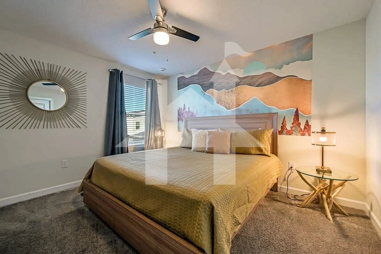 Vacation Home Near Disney, 9 bedrooms