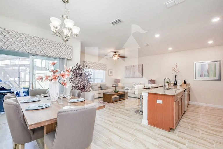 Vacation Home Near Disney, 4 bedrooms
