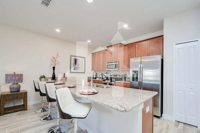 Vacation Home Near Disney, 4 bedrooms