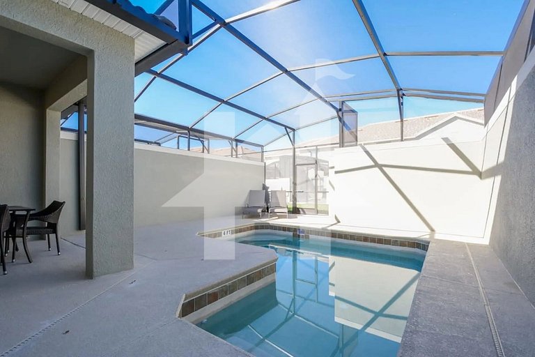 Vacation Home Near Disney, 4 bedrooms