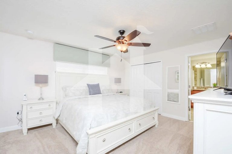 Vacation Home Near Disney, 4 bedrooms