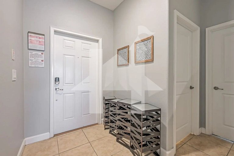 Vacation Home Near Disney, 4 bedrooms