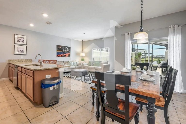 Vacation Home Near Disney, 4 bedrooms