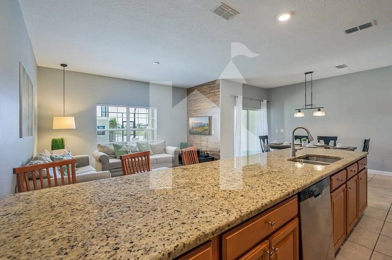 Vacation Home Near Disney, 4 bedrooms