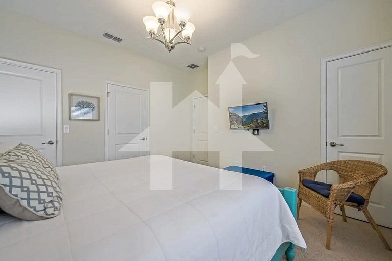 Vacation Home Near Disney, 4 bedrooms
