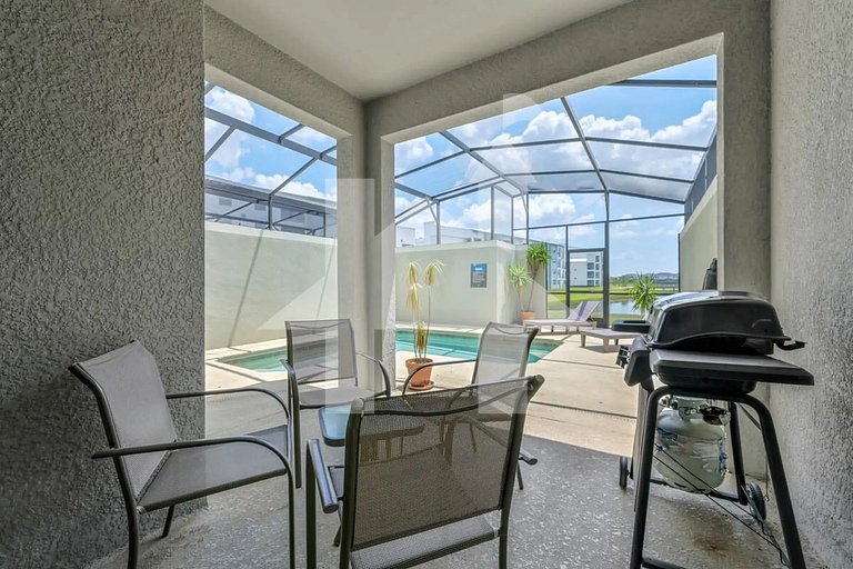 Vacation Home Near Disney, 4 bedrooms