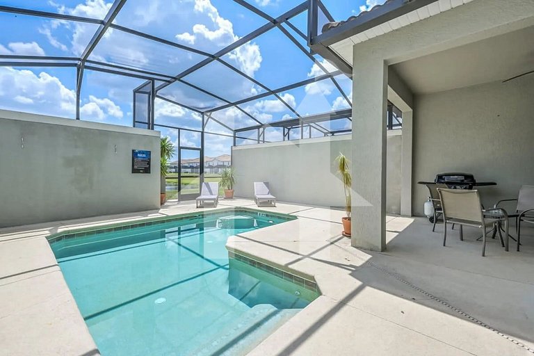 Vacation Home Near Disney, 4 bedrooms