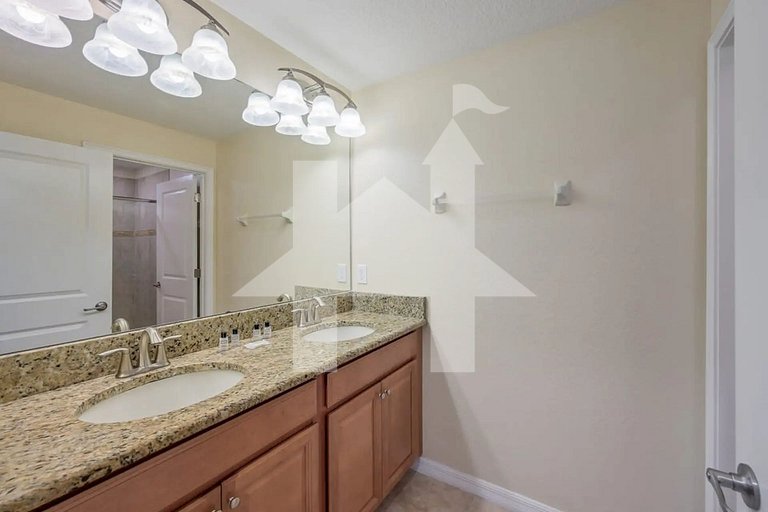 Vacation Home Near Disney, 4 bedrooms
