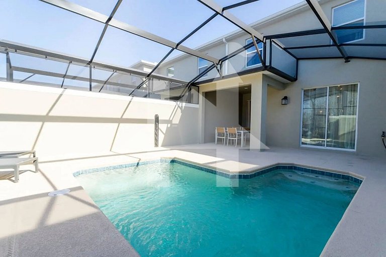 Vacation Home Near Disney, 4 bedrooms
