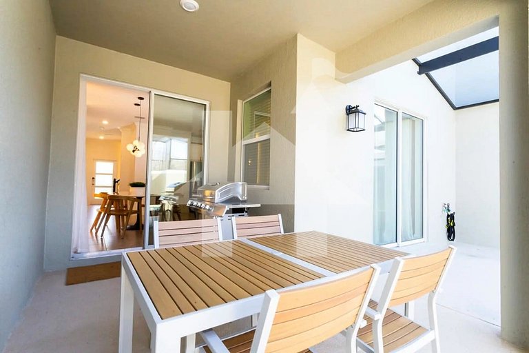 Vacation Home Near Disney, 4 bedrooms