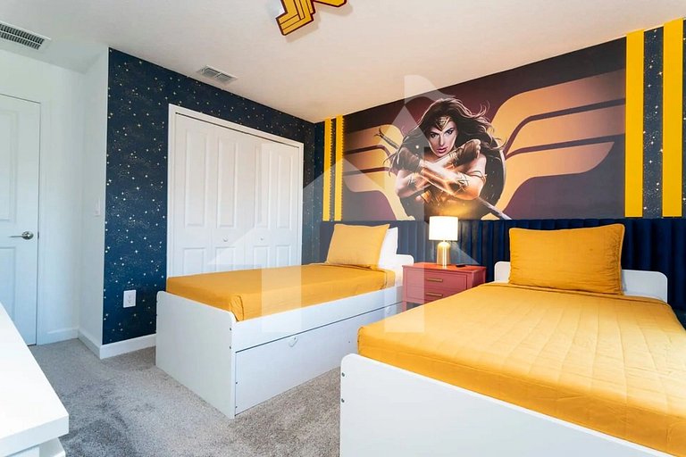 Vacation Home Near Disney, 4 bedrooms