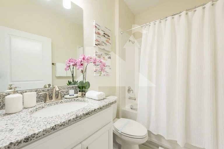 Vacation Home Near Disney, 6 bedrooms