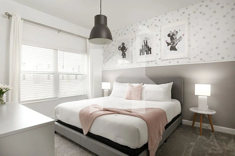 Vacation Home Near Disney, 4 bedrooms