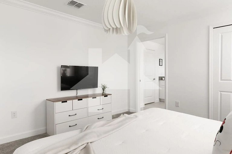 Vacation Home Near Disney, 4 bedrooms