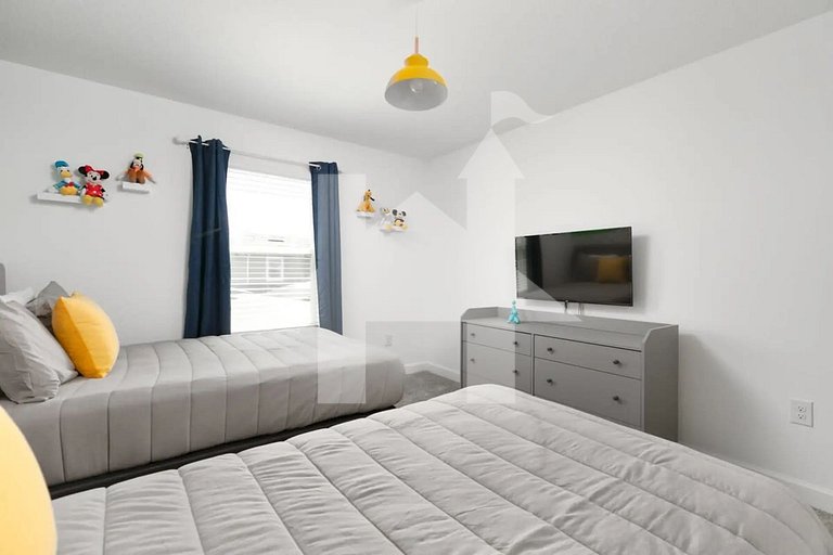 Vacation Home Near Disney, 4 bedrooms