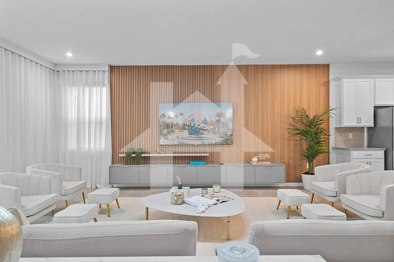 Vacation Home Near Disney, 9 bedrooms