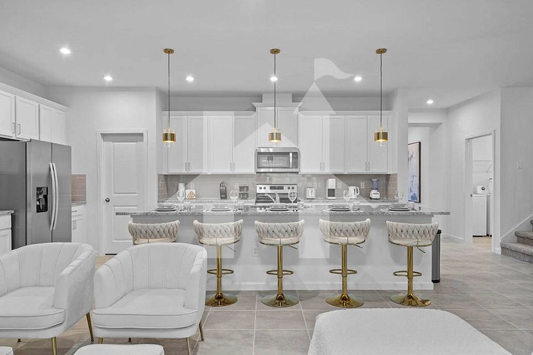 Vacation Home Near Disney, 9 bedrooms