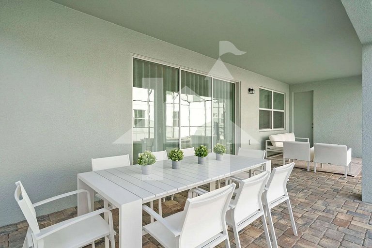 Vacation Home Near Disney, 9 bedrooms