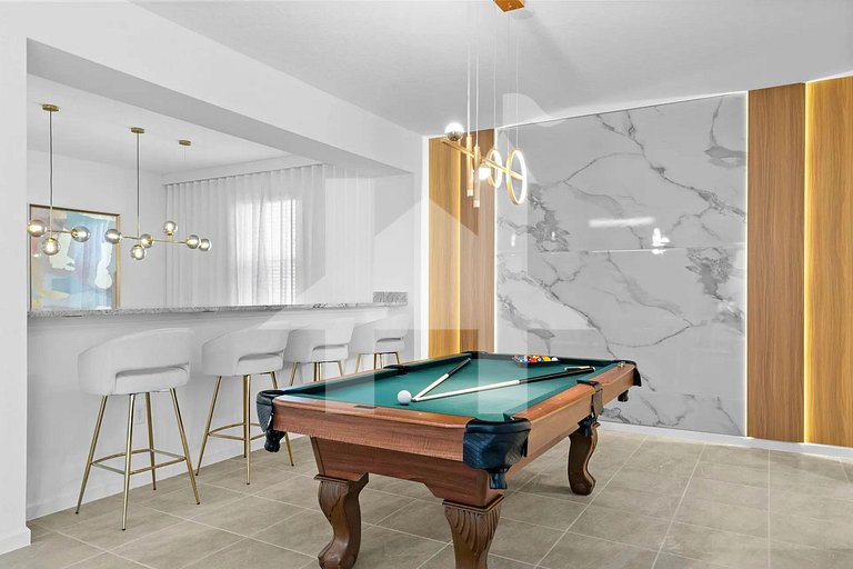 Vacation Home Near Disney, 9 bedrooms
