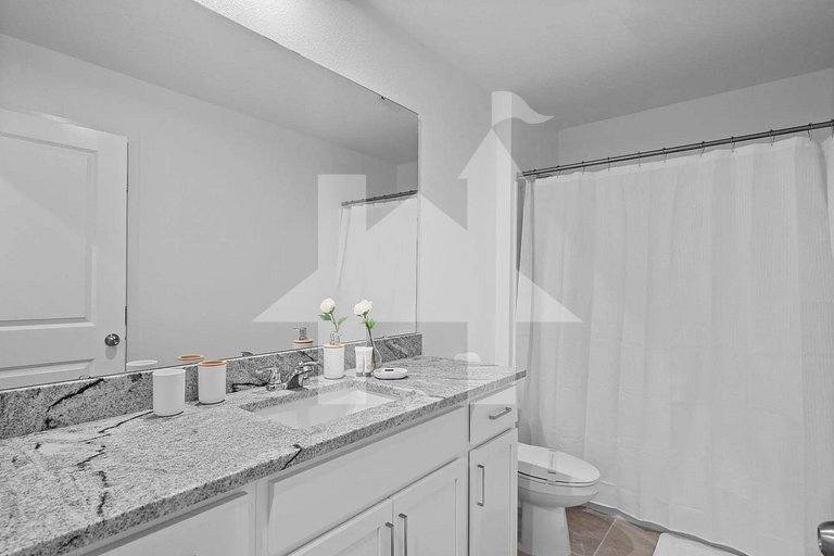 Vacation Home Near Disney, 9 bedrooms
