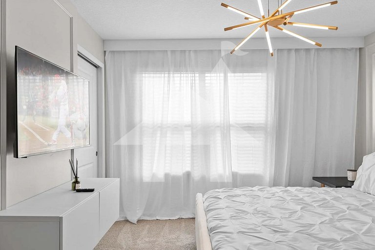 Vacation Home Near Disney, 9 bedrooms