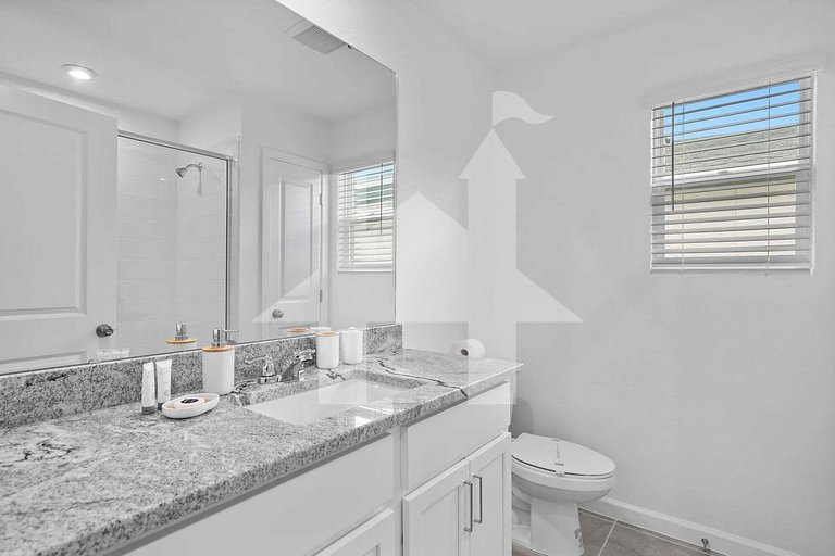 Vacation Home Near Disney, 9 bedrooms