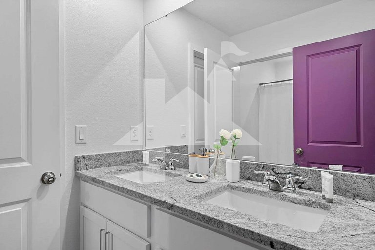 Vacation Home Near Disney, 9 bedrooms