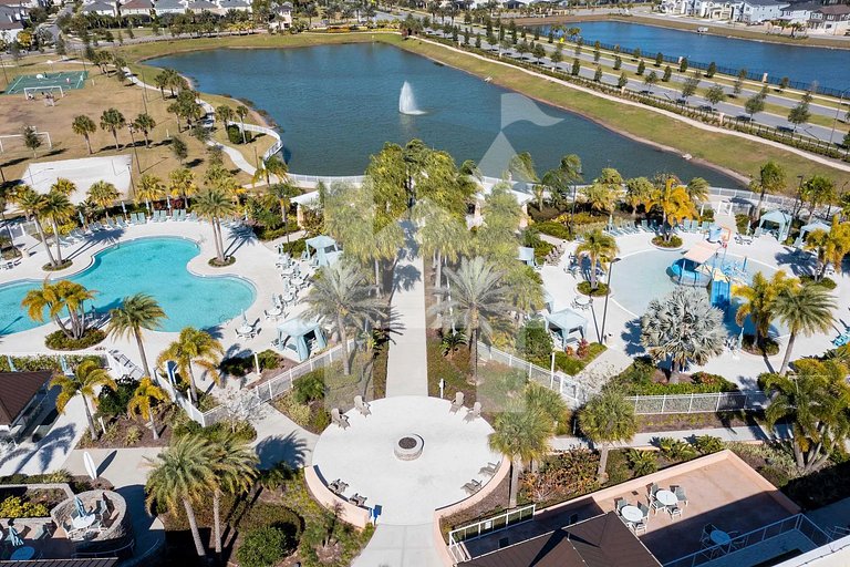 Vacation Home Near Disney, 9 bedrooms