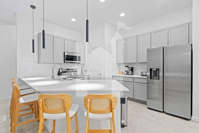 Vacation Home Near Disney, 5 bedrooms