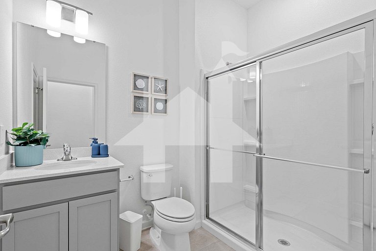 Vacation Home Near Disney, 5 bedrooms
