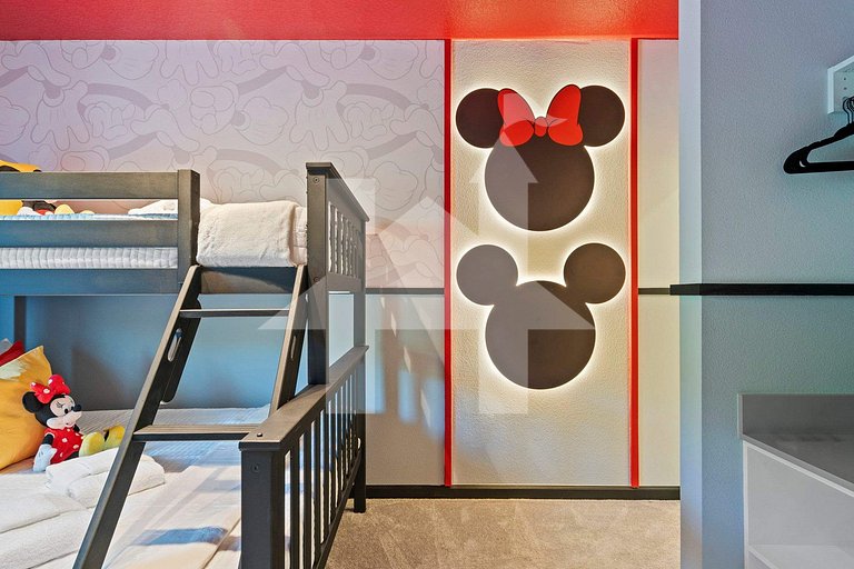 Vacation Home Near Disney, 5 bedrooms
