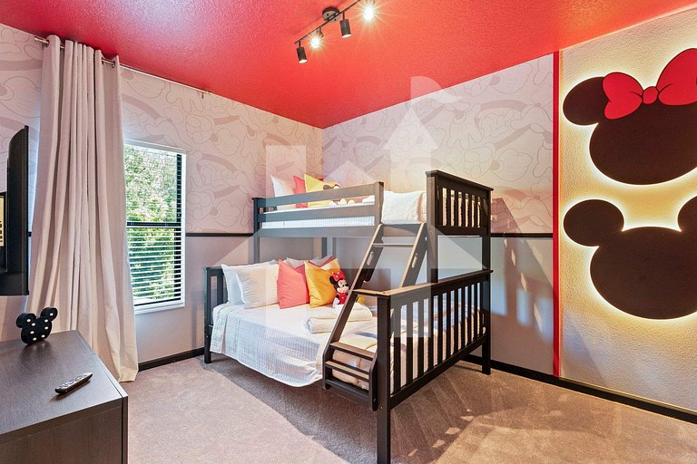 Vacation Home Near Disney, 5 bedrooms