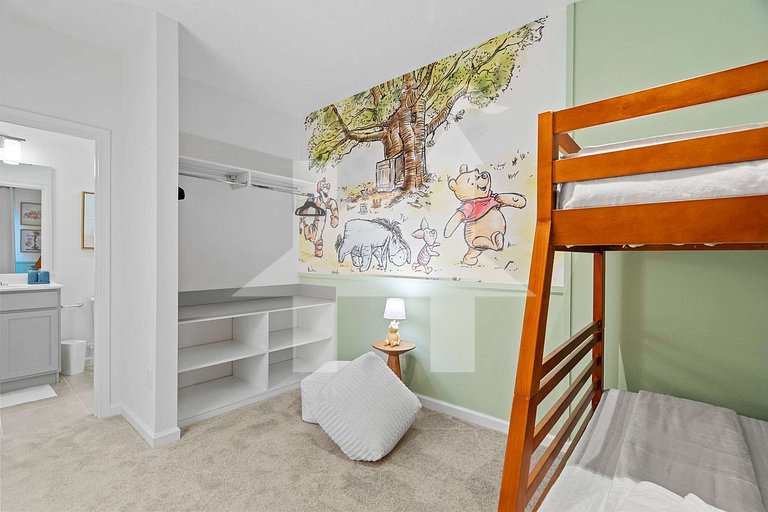 Vacation Home Near Disney, 5 bedrooms