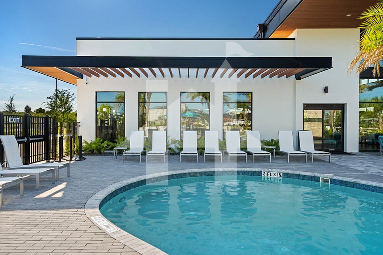 Vacation Home Near Disney, 5 bedrooms