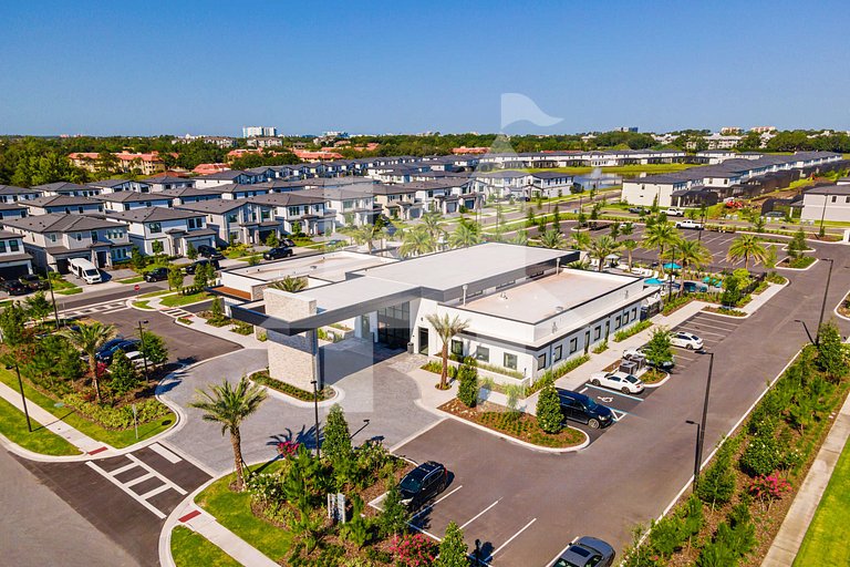 Vacation Home Near Disney, 5 bedrooms