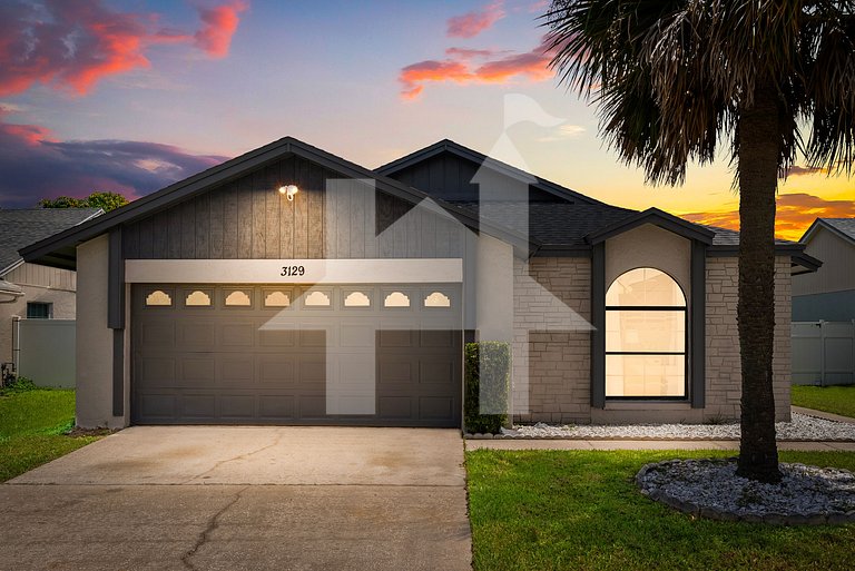 10 mins to Disney! 3BD/2BA w/ Pool and Game Room