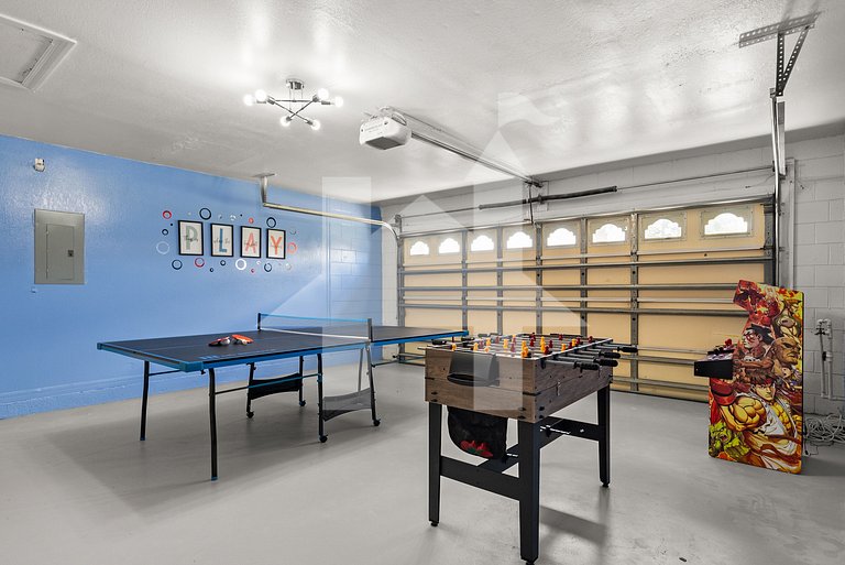 10 min da Disney – 3 Q/2 B com Piscina e Game Room
