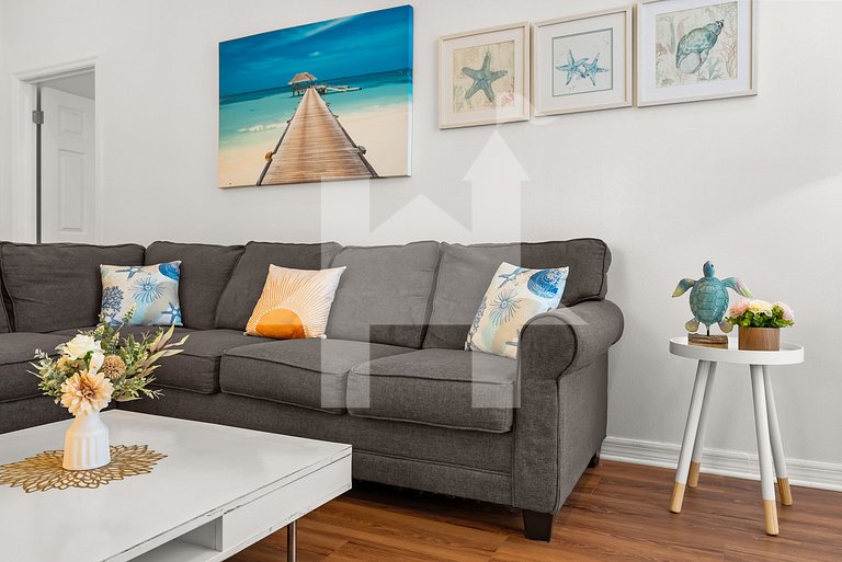 10 min da Disney – 3 Q/2 B com Piscina e Game Room