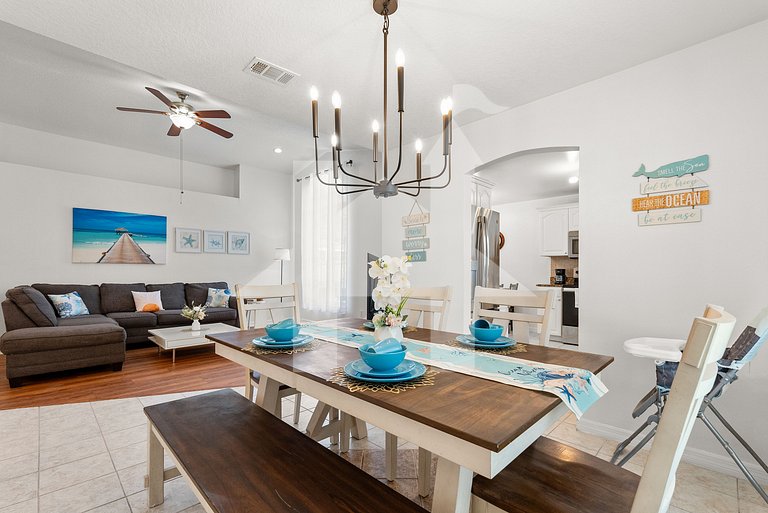10 mins to Disney! 3BD/2BA w/ Pool and Game Room
