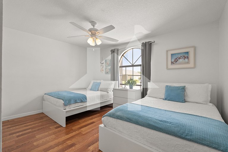 10 mins to Disney! 3BD/2BA w/ Pool and Game Room