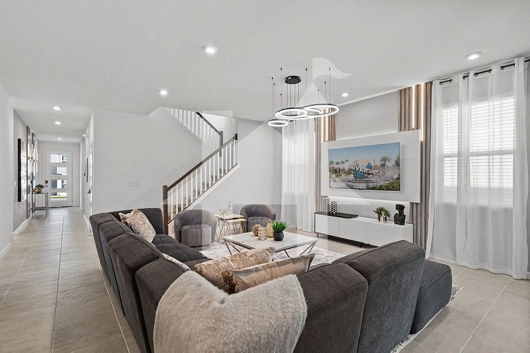 Vacation Home Near Disney, 6 bedrooms
