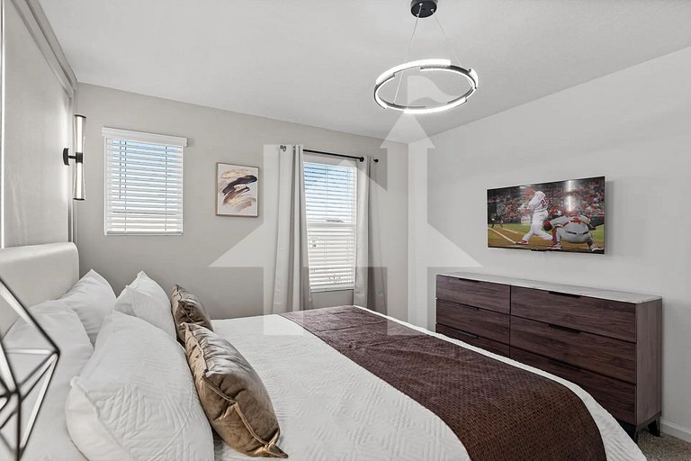 Vacation Home Near Disney, 6 bedrooms