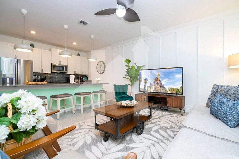 Vacation Home Near Disney, 4 bedrooms