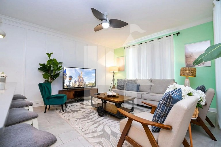 Vacation Home Near Disney, 4 bedrooms