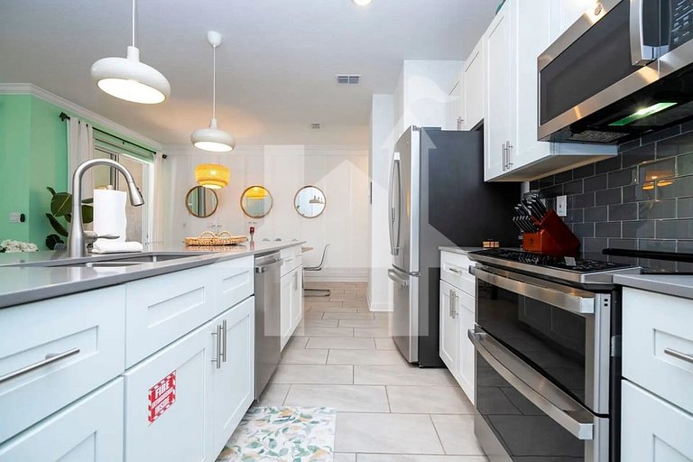 Vacation Home Near Disney, 4 bedrooms