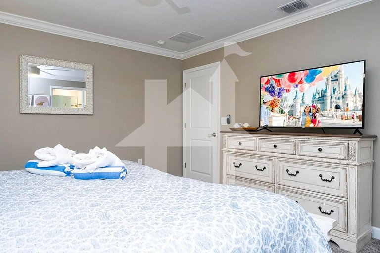 Vacation Home Near Disney, 4 bedrooms