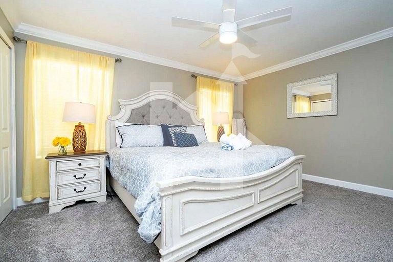 Vacation Home Near Disney, 4 bedrooms